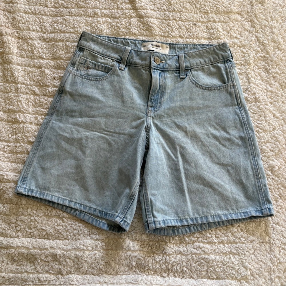 NWT Hollister Women Low Rise Baggy Jort Light Wash Bow Embroidered Shorts 4 W27